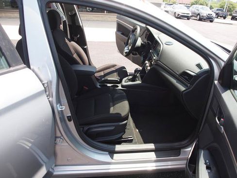 Used 2020 Hyundai Elantra SEL w/ Cargo Package (C1) FWD image 6