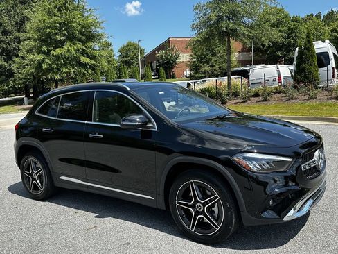 Certified 2026 Mercedes-Benz GLA 250 image 2