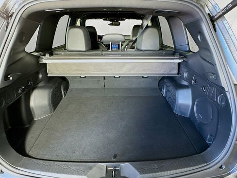 Used 2025 Subaru Forester Sport image 27