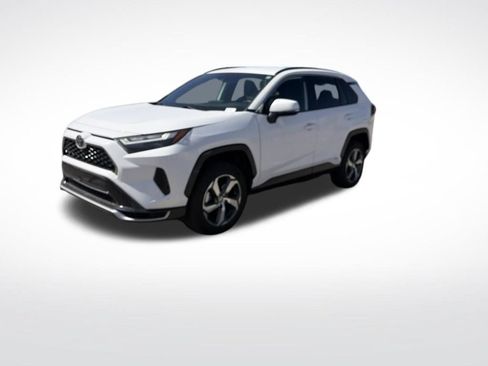 Used 2025 Toyota RAV4 SE AWD/4WD image 1