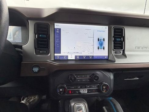 Used 2023 Ford Bronco Outer Banks AWD/4WD image 17