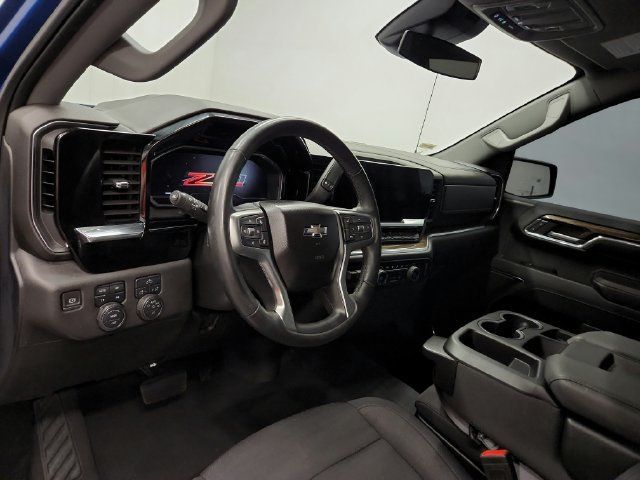 Used 2024 Chevrolet Silverado 1500 RST AWD/4WD image 38