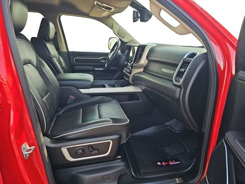Used 2019 RAM 1500 Laramie AWD/4WD image 23