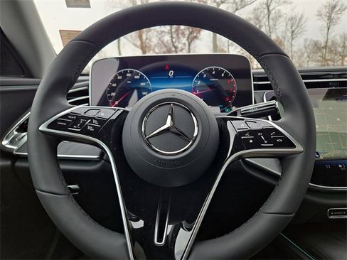 New 2026 Mercedes-Benz E 350 4MATIC Sedan image 14
