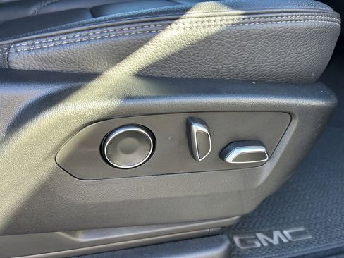 Certified 2023 GMC Yukon Denali image 58