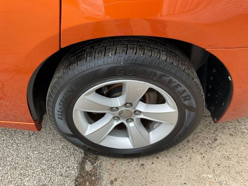 Used 2011 Dodge Charger SE image 10