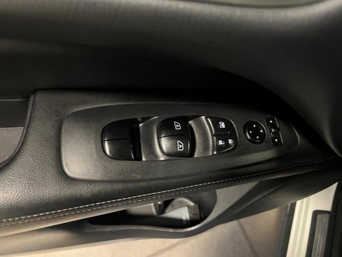 Used 2017 Nissan Pathfinder SL w/ SL Premium Package image 26