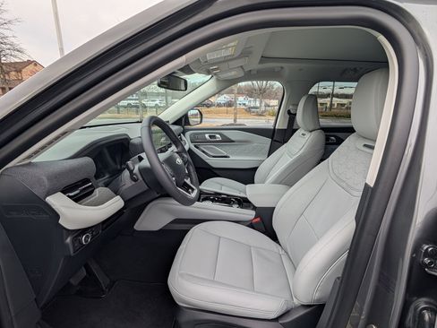 New 2026 Ford Explorer Platinum w/ LUX Leather Package image 13
