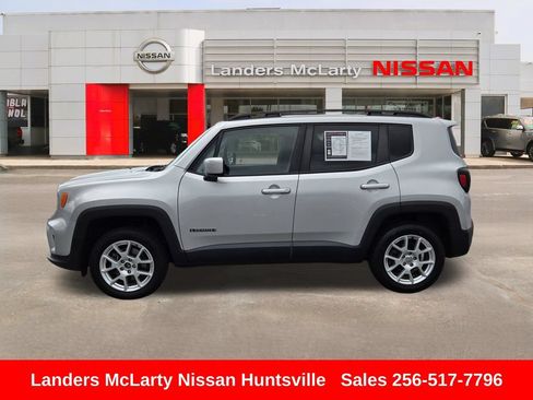 Used 2019 Jeep Renegade Latitude AWD/4WD image 8