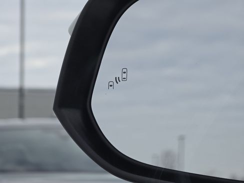 Used 2019 Toyota Highlander XLE image 24