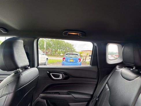 Used 2024 Jeep Compass Trailhawk image 20