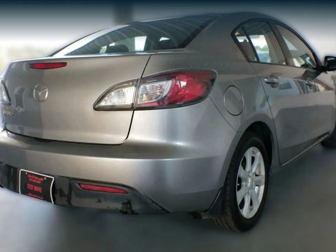 Used 2011 MAZDA MAZDA3 i Touring image 10
