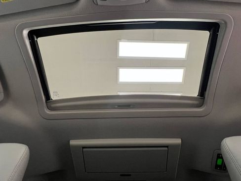 Used 2014 Toyota Sienna XLE w/ Entertainment Package AWD/4WD image 27