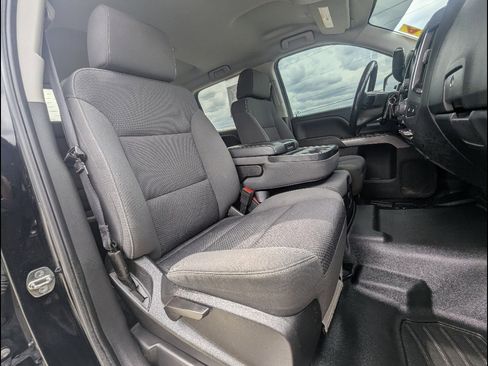Used 2018 Chevrolet Silverado 1500 LT w/ All Star Edition AWD/4WD image 21