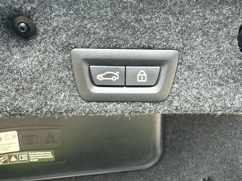 Used 2014 BMW 528i xDrive Sedan AWD/4WD image 14
