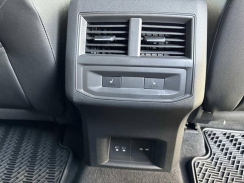 Used 2023 Volkswagen Atlas Cross Sport SEL Premium R-Line image 21