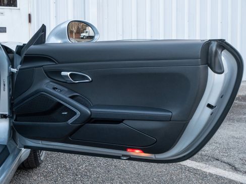 Used 2015 Porsche 911 Carrera S image 32