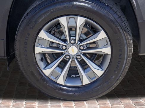 Used 2025 Chevrolet Equinox LT image 38