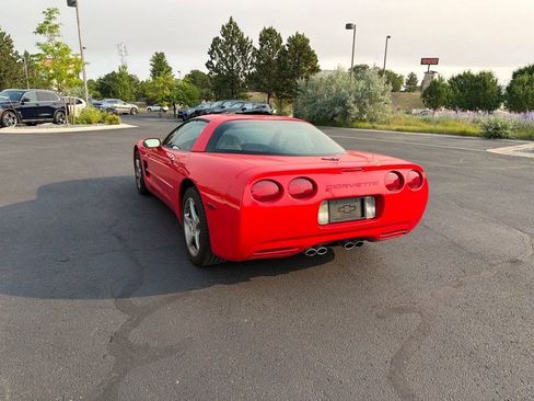 Used 2001 Chevrolet Corvette Coupe w/ Preferred Equipment Group2 RWD image 3