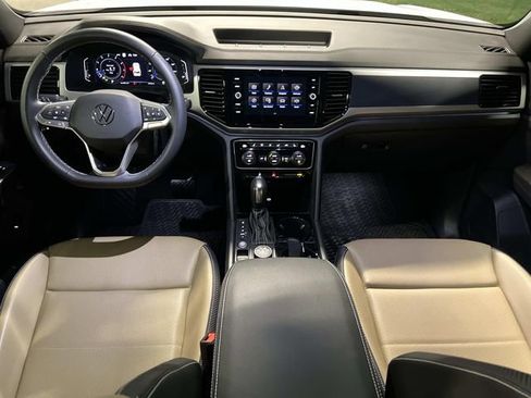 Certified 2023 Volkswagen Atlas Cross Sport SEL image 24