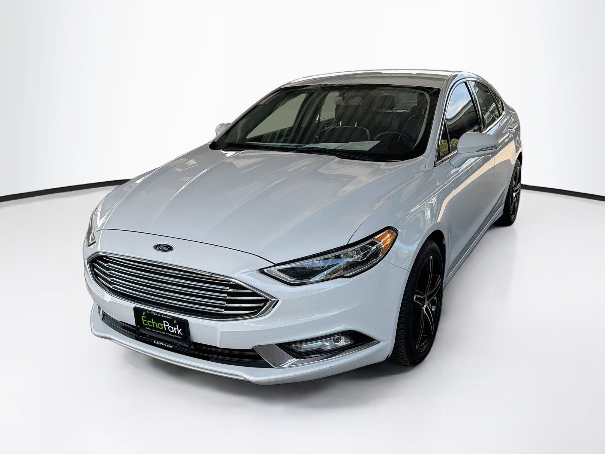 Used 2017 Ford Fusion Titanium AWD/4WD image 3