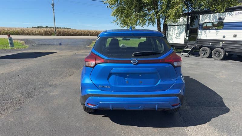Used 2021 Nissan Kicks S FWD image 7