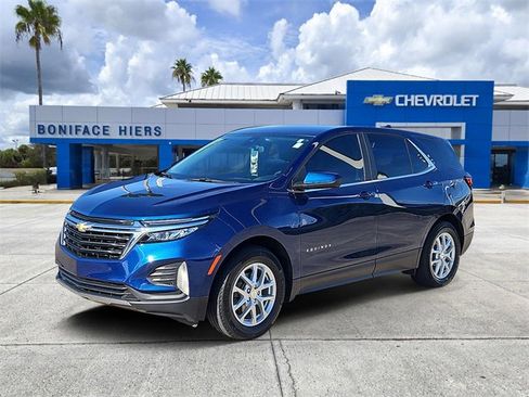 Used 2023 Chevrolet Equinox LT image 2