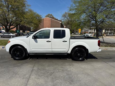 Used 2019 Nissan Frontier SV w/ Value Truck Package image 3