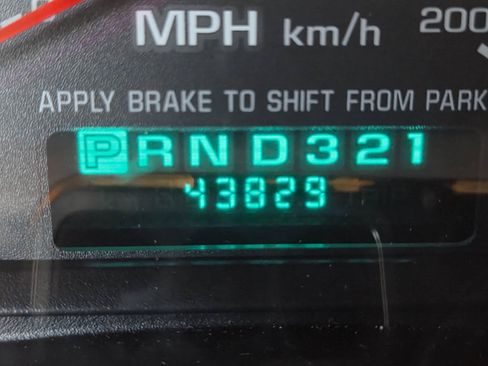 Used 2004 Chevrolet Monte Carlo LS w/ Preferred Equipment Group FWD image 16