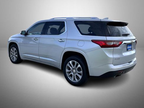 Used 2021 Chevrolet Traverse Premier AWD/4WD image 7