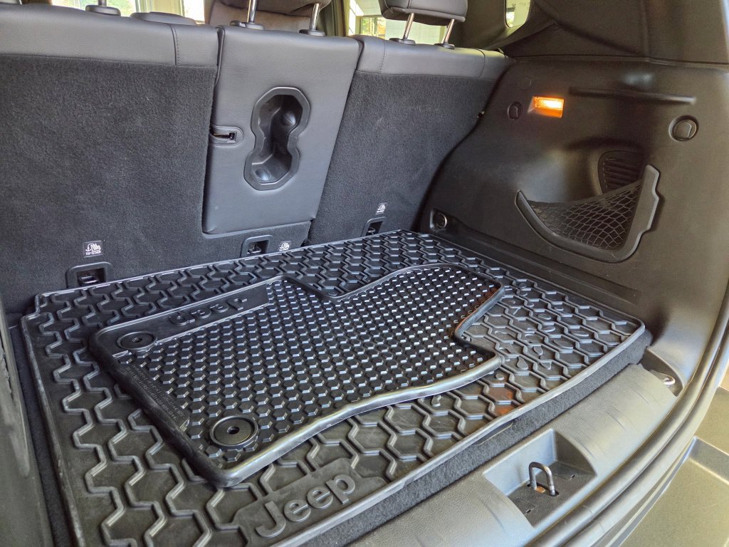 Used 2017 Jeep Renegade Trailhawk AWD/4WD image 11