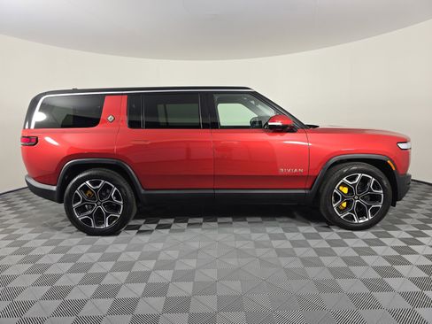 Used 2023 Rivian R1S Adventure image 6