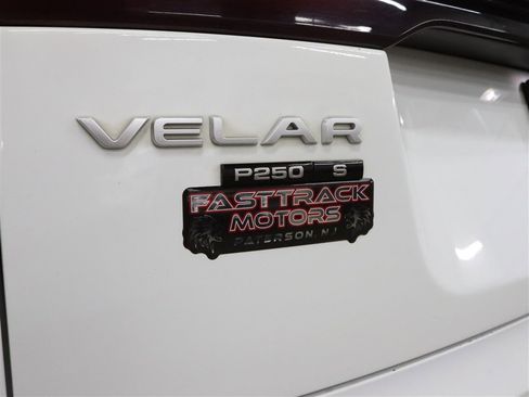 Used 2019 Land Rover Range Rover Velar S AWD/4WD image 11