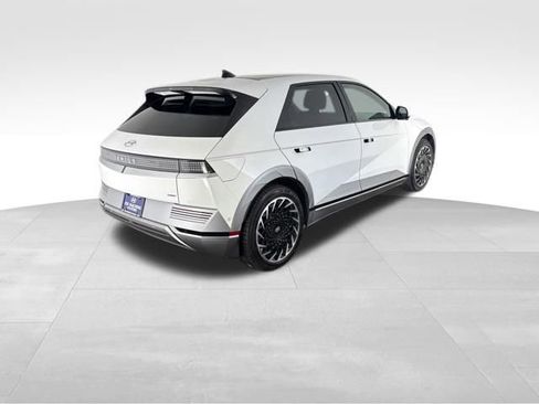 Used 2023 Hyundai Ioniq 5 Limited AWD/4WD image 6