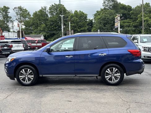 Used 2018 Nissan Pathfinder SV AWD/4WD image 5