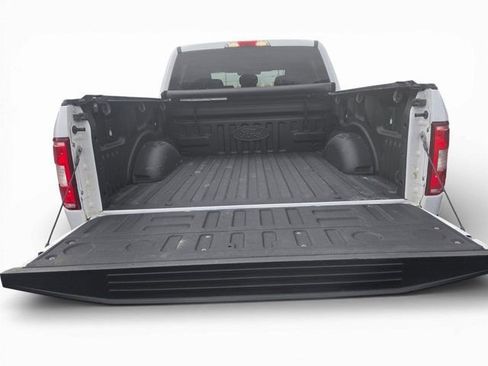 Used 2019 Ford F150 XLT w/ Equipment Group 302A Luxury image 10