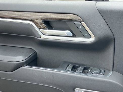 Used 2023 GMC Sierra 1500 Elevation image 19