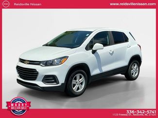 Used 2022 Chevrolet Trax LS w/ Tint and Cruise Package AWD/4WD video 1