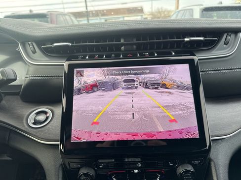 New 2026 Jeep Grand Cherokee Limited AWD/4WD image 23