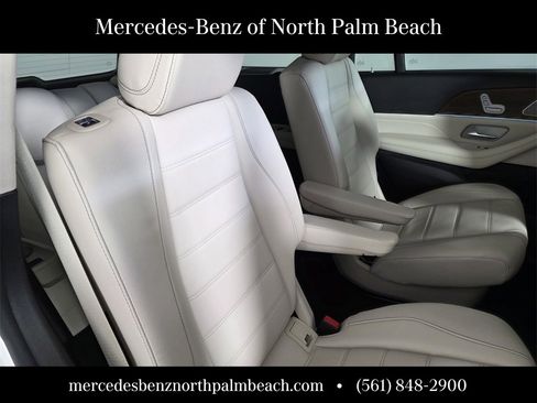 Certified 2022 Mercedes-Benz GLS 450 4MATIC image 33