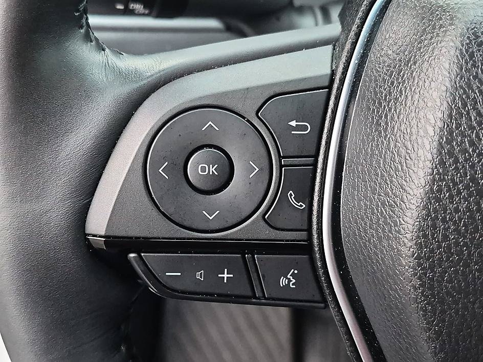 Used 2023 Toyota Venza Limited AWD/4WD image 18