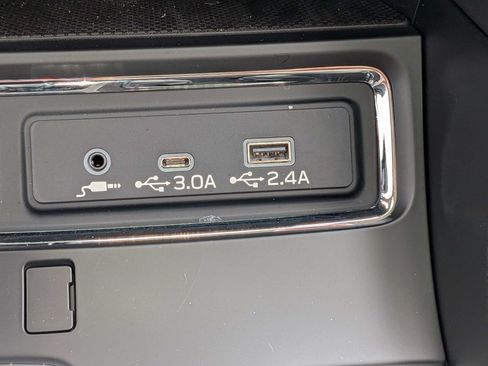 Used 2026 Subaru Ascent Limited AWD/4WD image 22