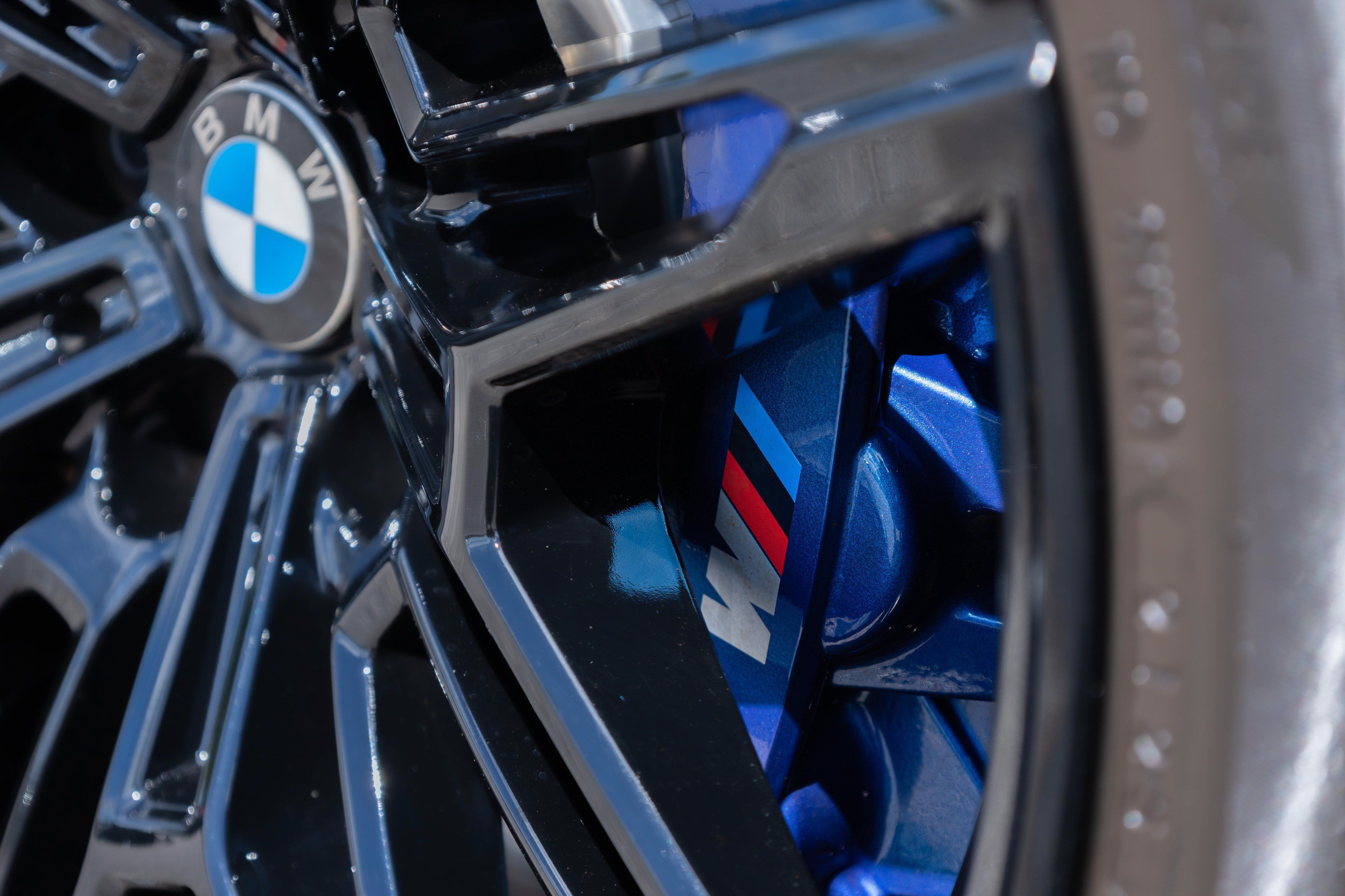 Used 2026 BMW M2 w/ Lighting Package RWD image 35