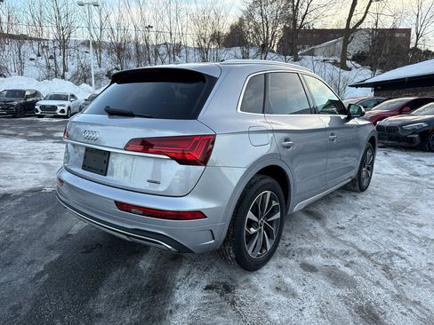 Used 2021 Audi Q5 2.0T Premium w/ Convenience Package image 12