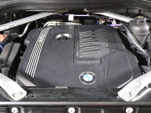 Used 2022 BMW X5 xDrive40i AWD/4WD image 18