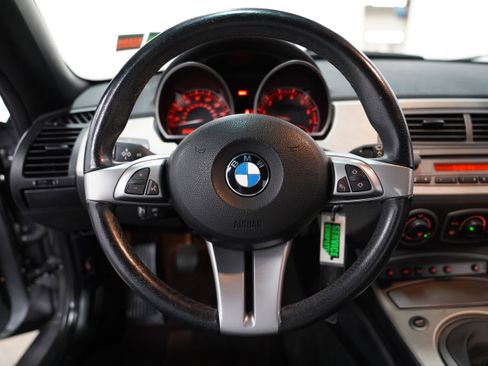 Used 2004 BMW Z4 3.0i image 17