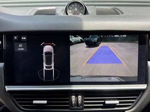 Certified 2020 Porsche Cayenne AWD/4WD image 37