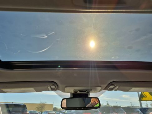 Used 2022 Toyota Camry SE image 22