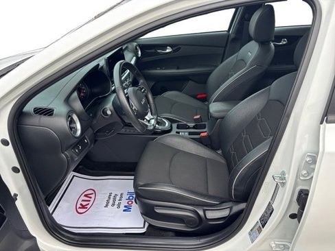 Certified 2022 Kia Forte GT-Line w/ GT-Line Premium Package image 10