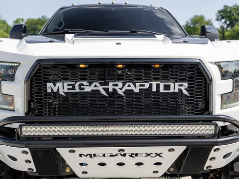 Used 2022 Ford F250 Lariat w/ Lariat Ultimate Package AWD/4WD image 27